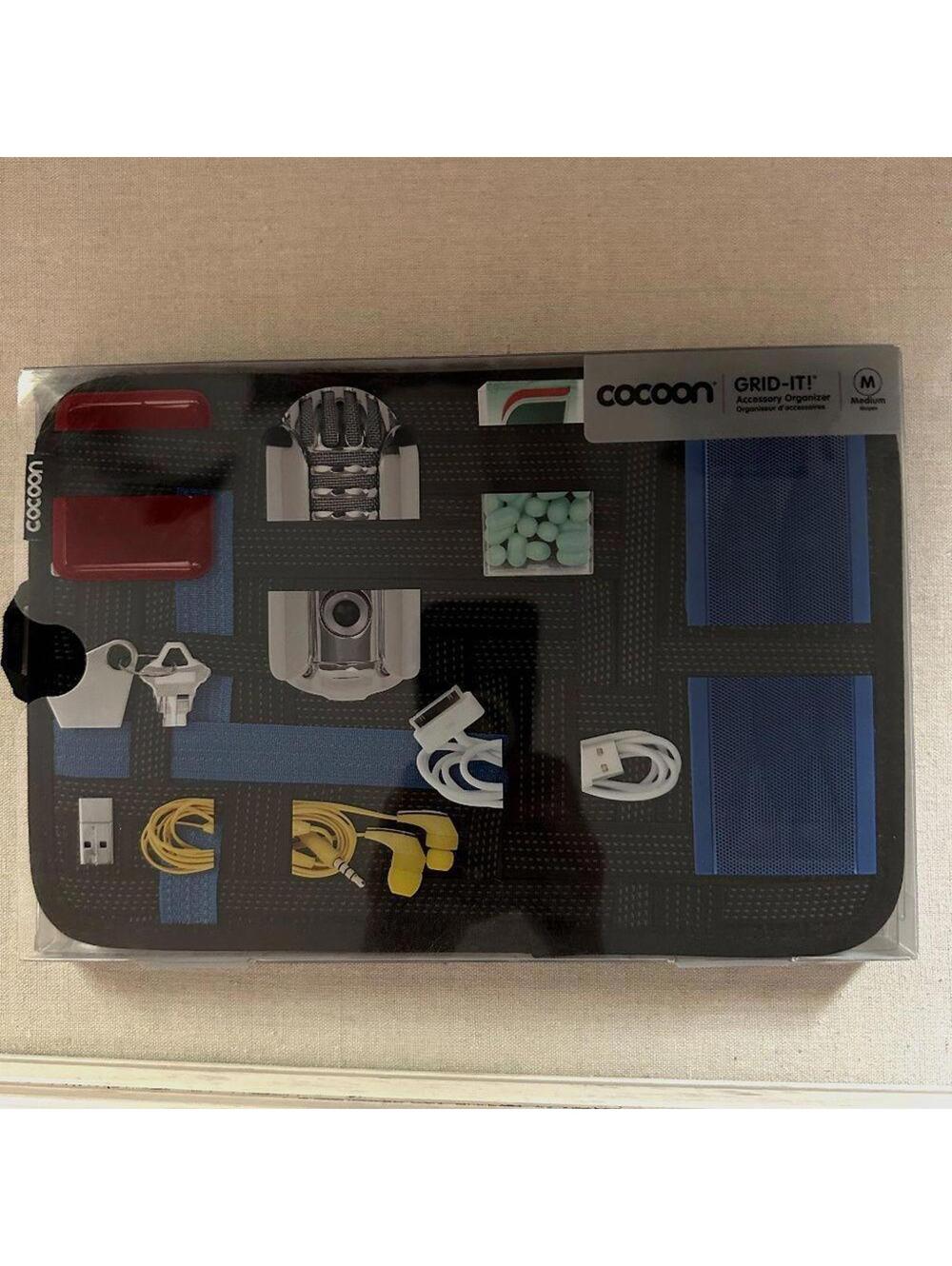Cocoon GridIt Electronics Accessory organizer M NIB